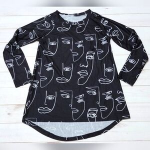 NWOT Izuria Abstract Art Line Print Long Sleeve Black Top Size Small